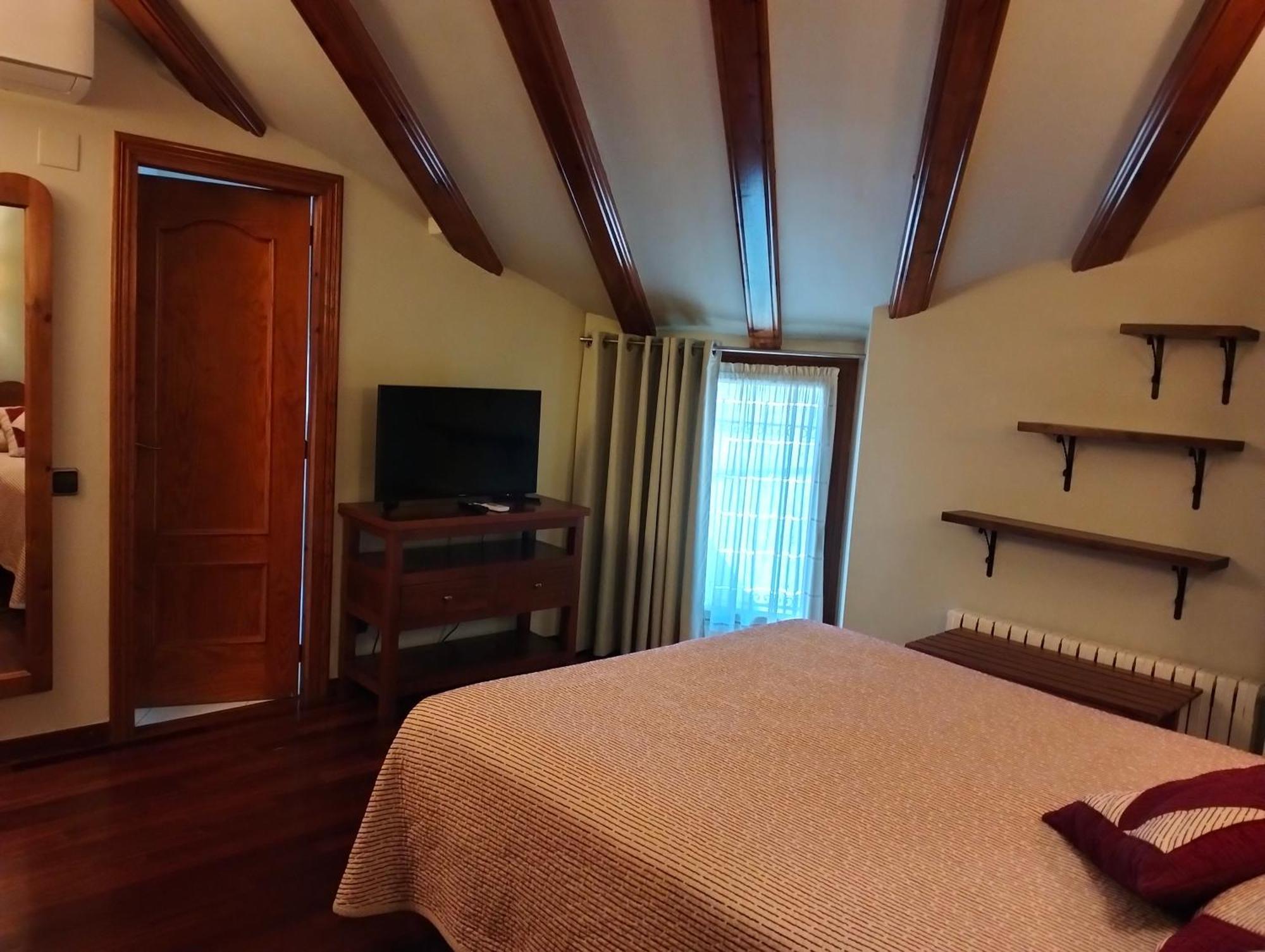 בנאסקה Hotel Aragueells מראה חיצוני תמונה