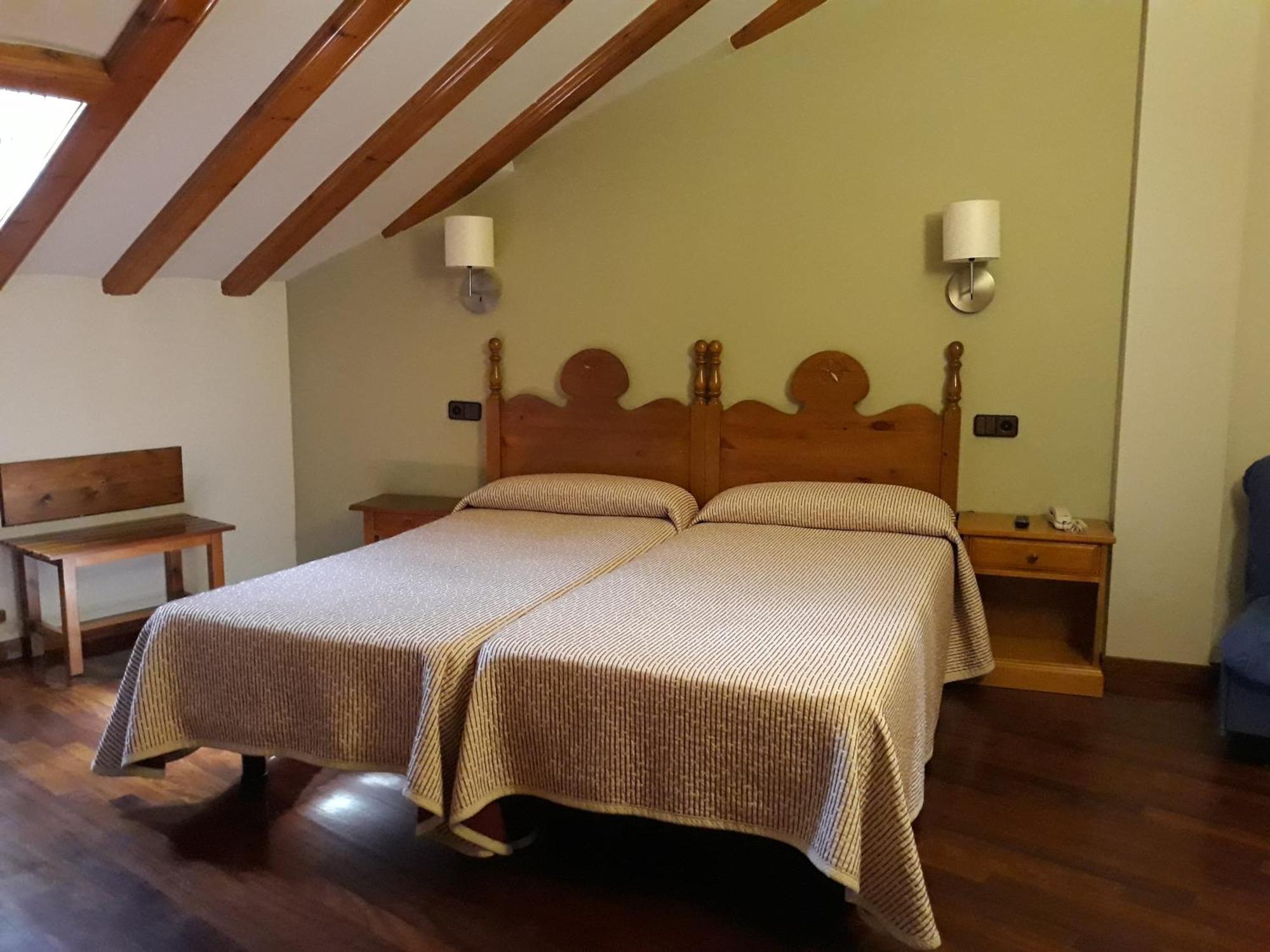 בנאסקה Hotel Aragueells מראה חיצוני תמונה