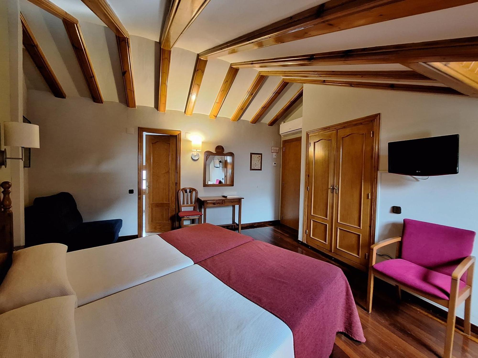 בנאסקה Hotel Aragueells מראה חיצוני תמונה