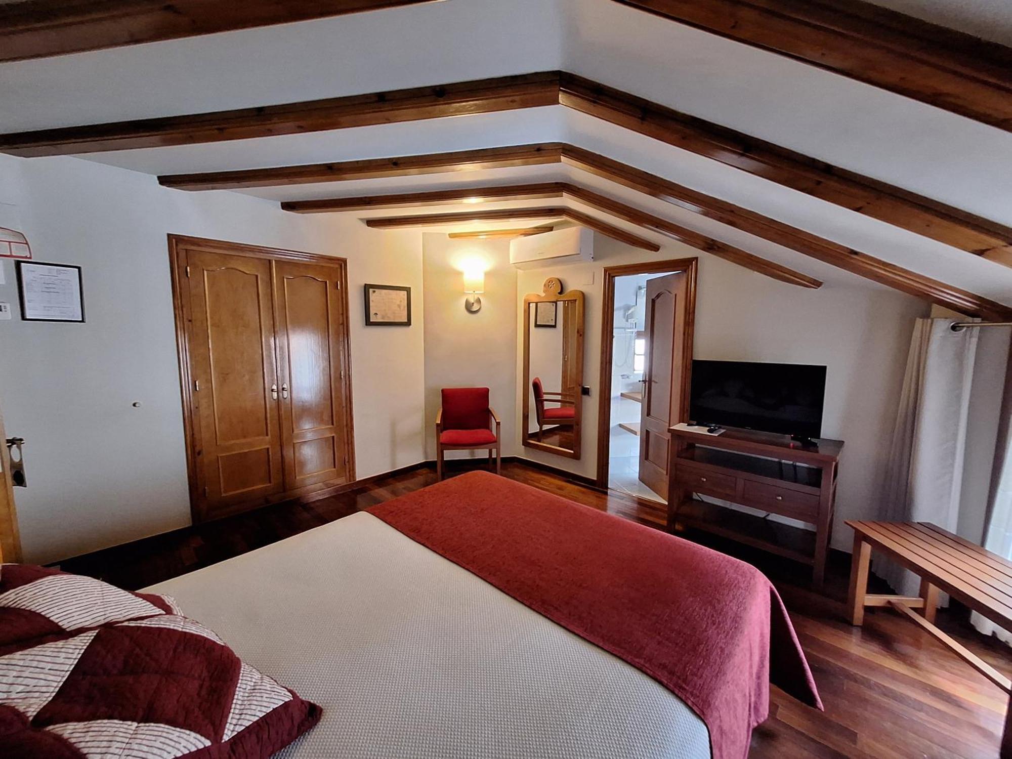 בנאסקה Hotel Aragueells מראה חיצוני תמונה