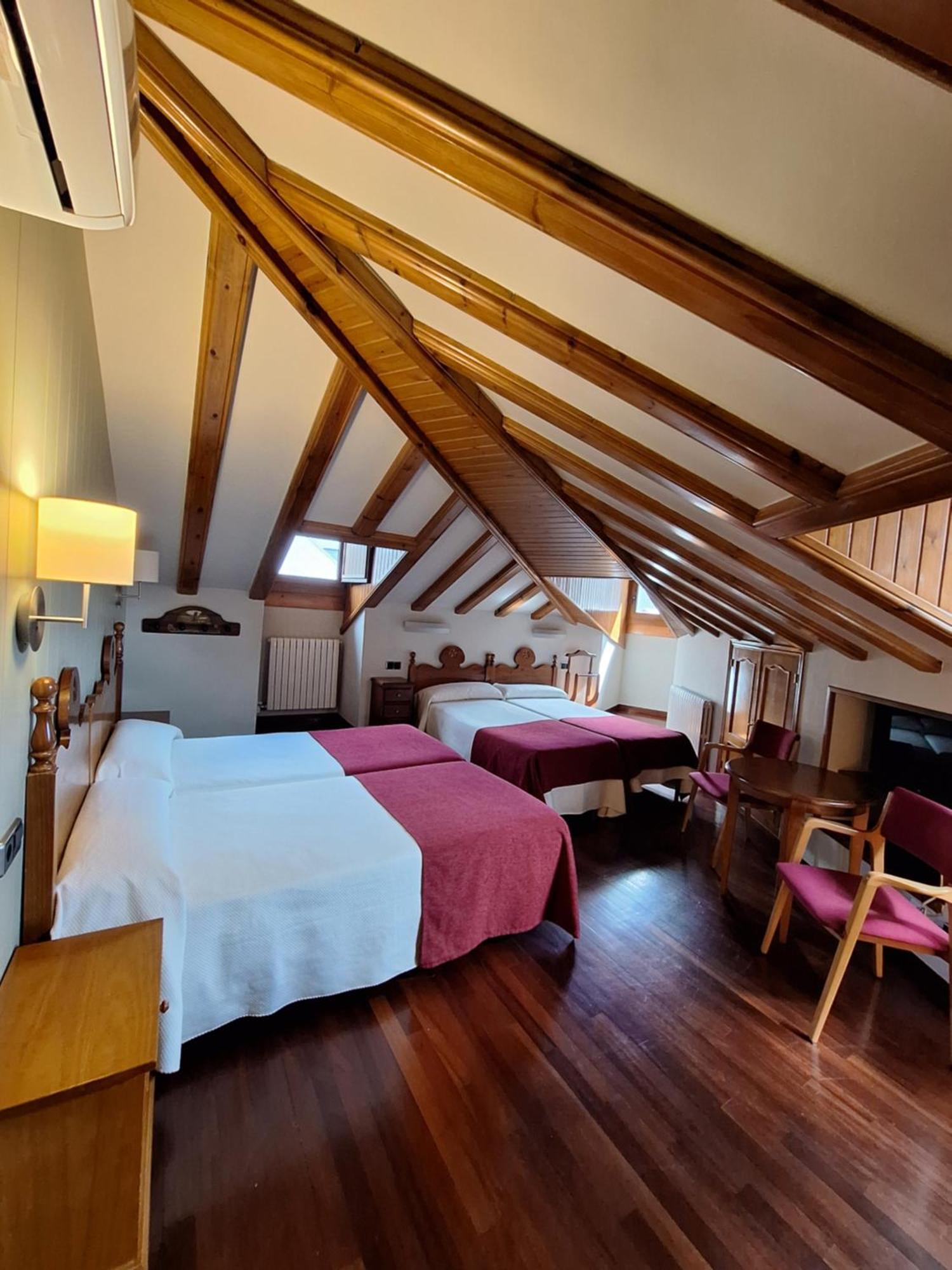 בנאסקה Hotel Aragueells מראה חיצוני תמונה