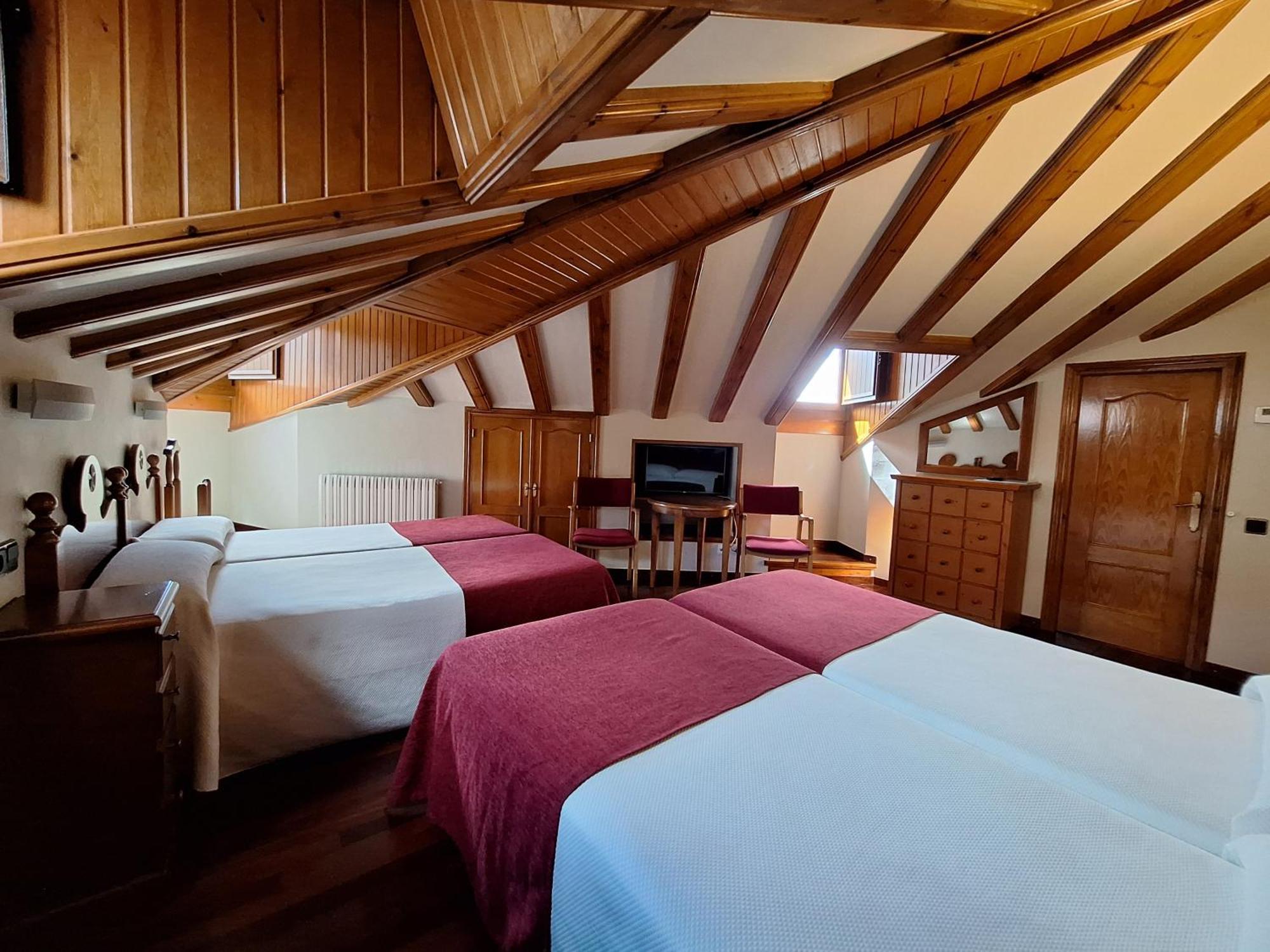 בנאסקה Hotel Aragueells מראה חיצוני תמונה
