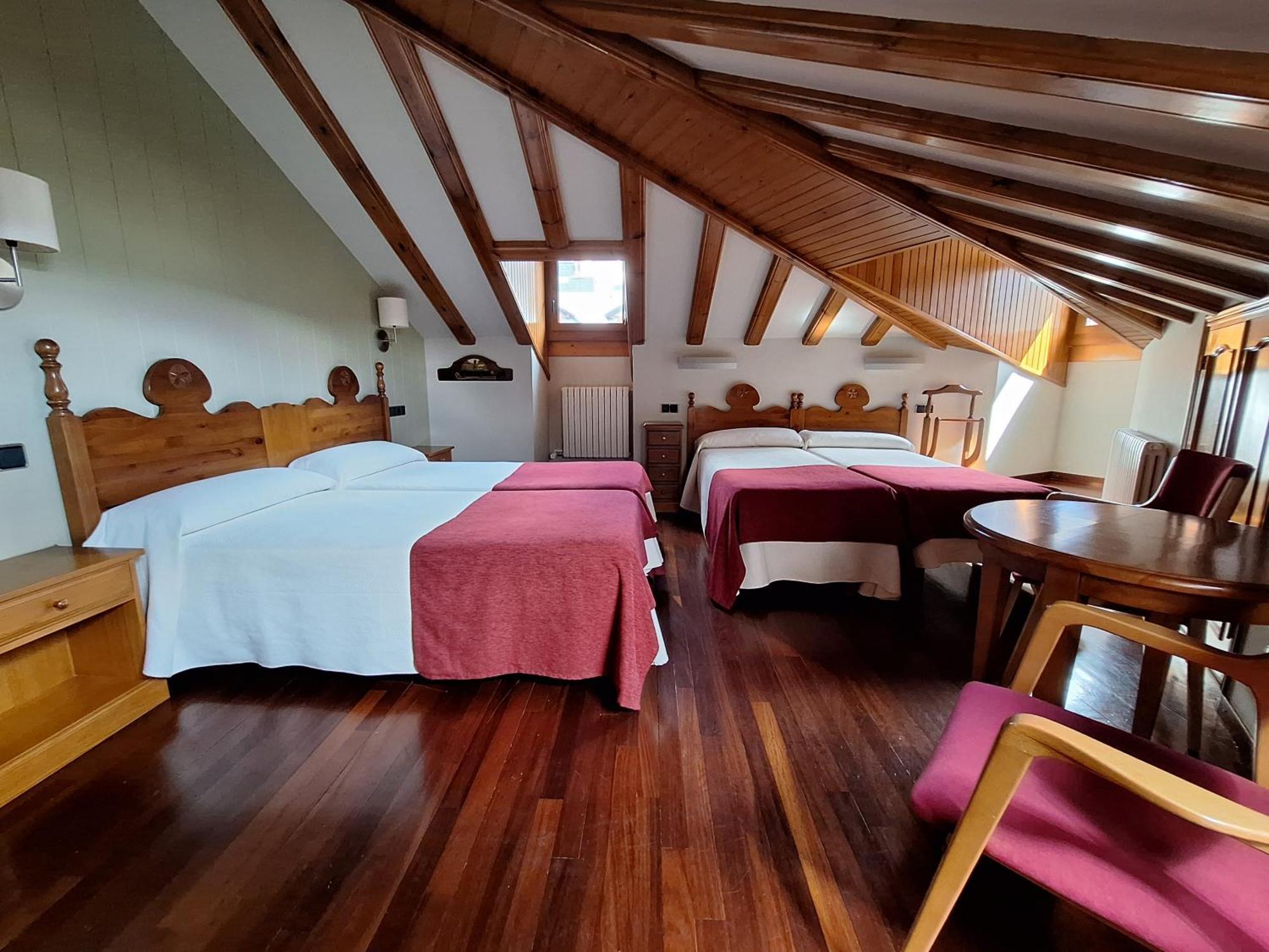 בנאסקה Hotel Aragueells מראה חיצוני תמונה