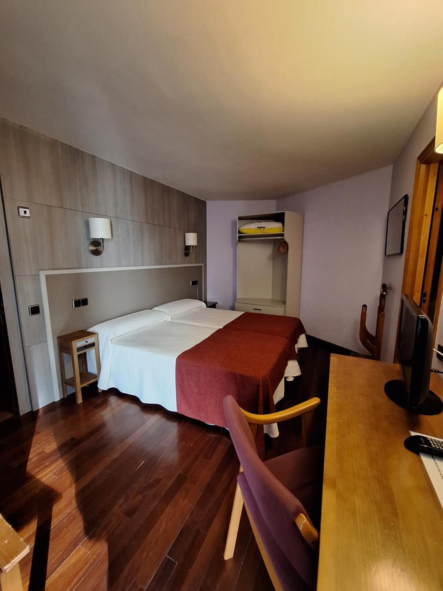 בנאסקה Hotel Aragueells מראה חיצוני תמונה
