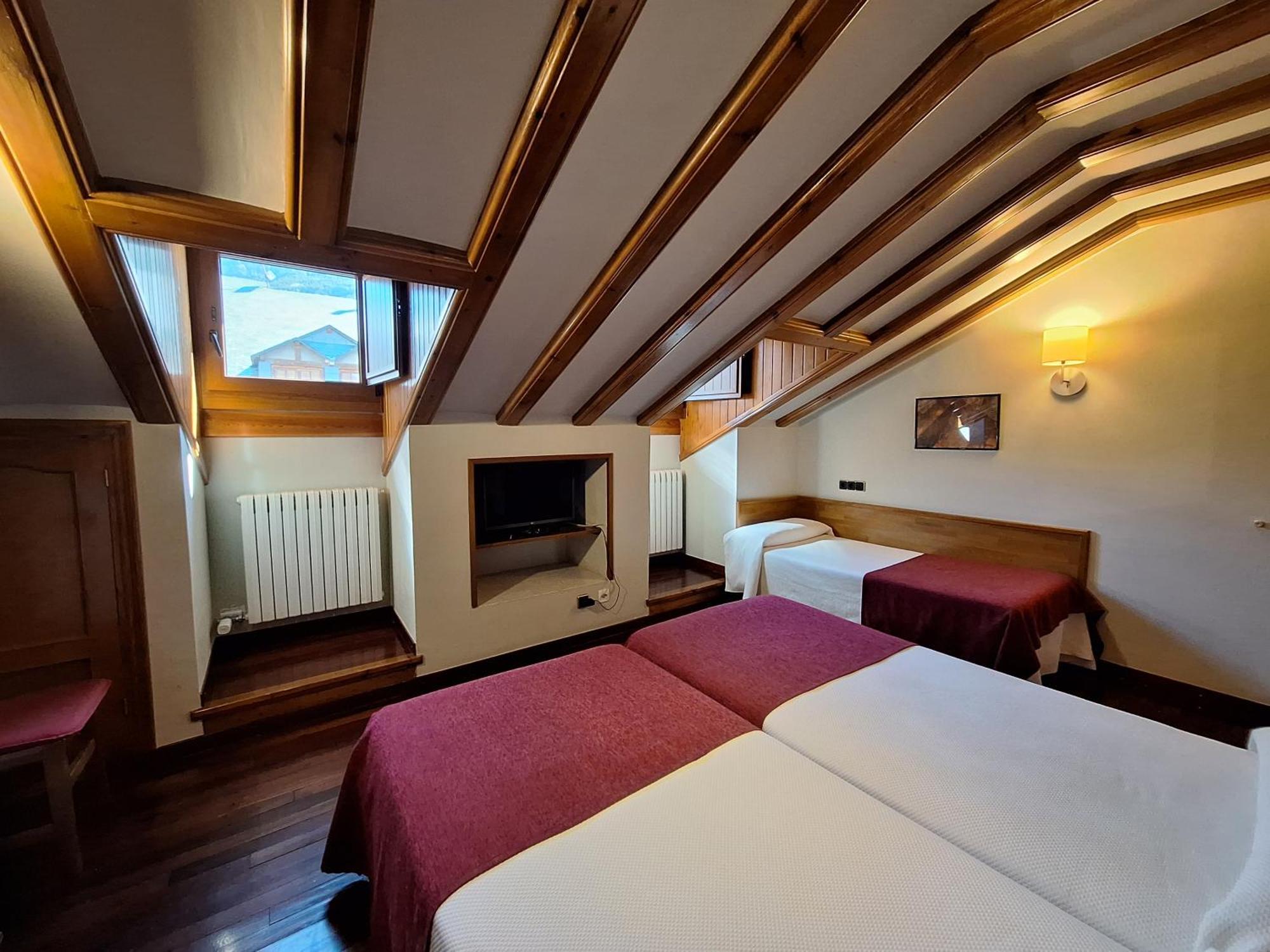 בנאסקה Hotel Aragueells מראה חיצוני תמונה