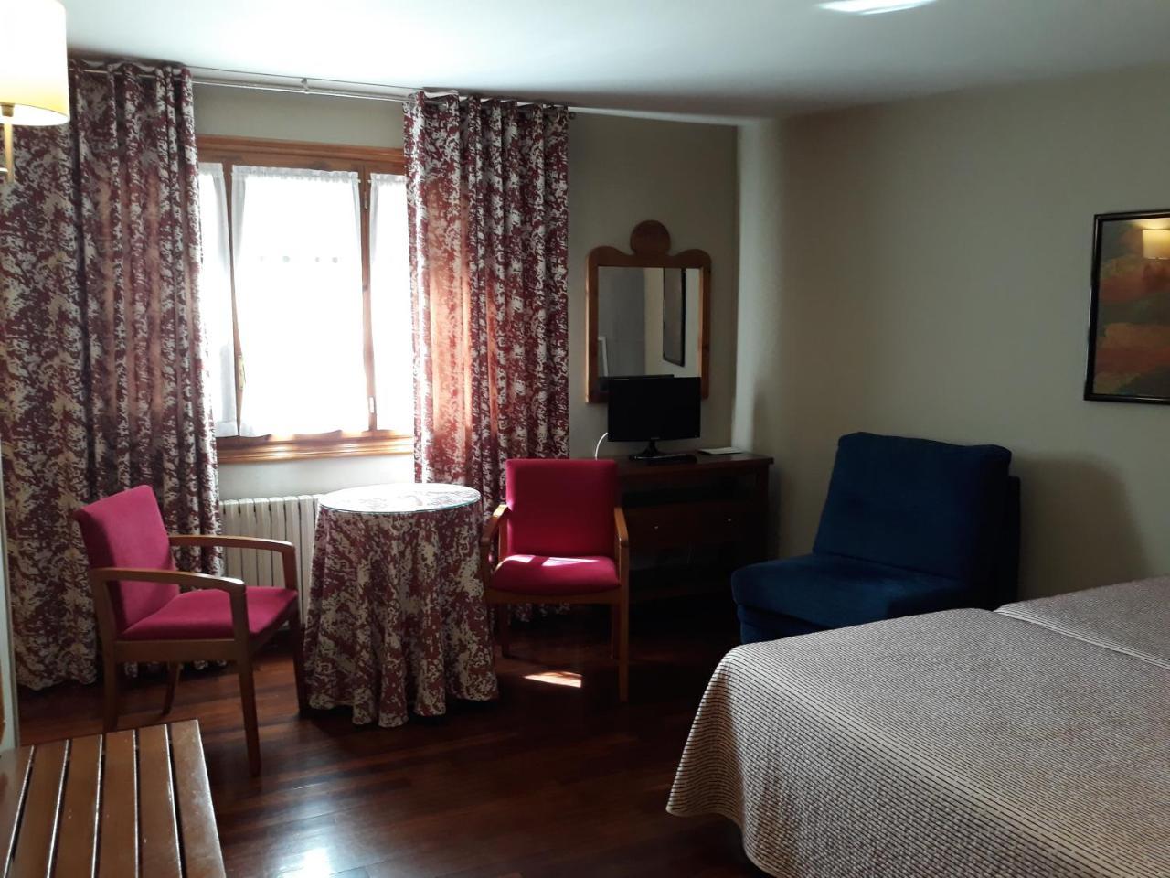 בנאסקה Hotel Aragueells מראה חיצוני תמונה